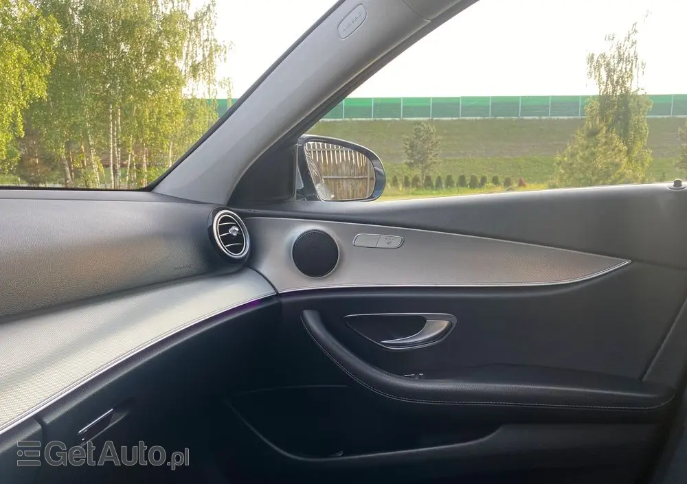 MERCEDES-BENZ Klasa E 350e 9G-TRONIC Avantgarde