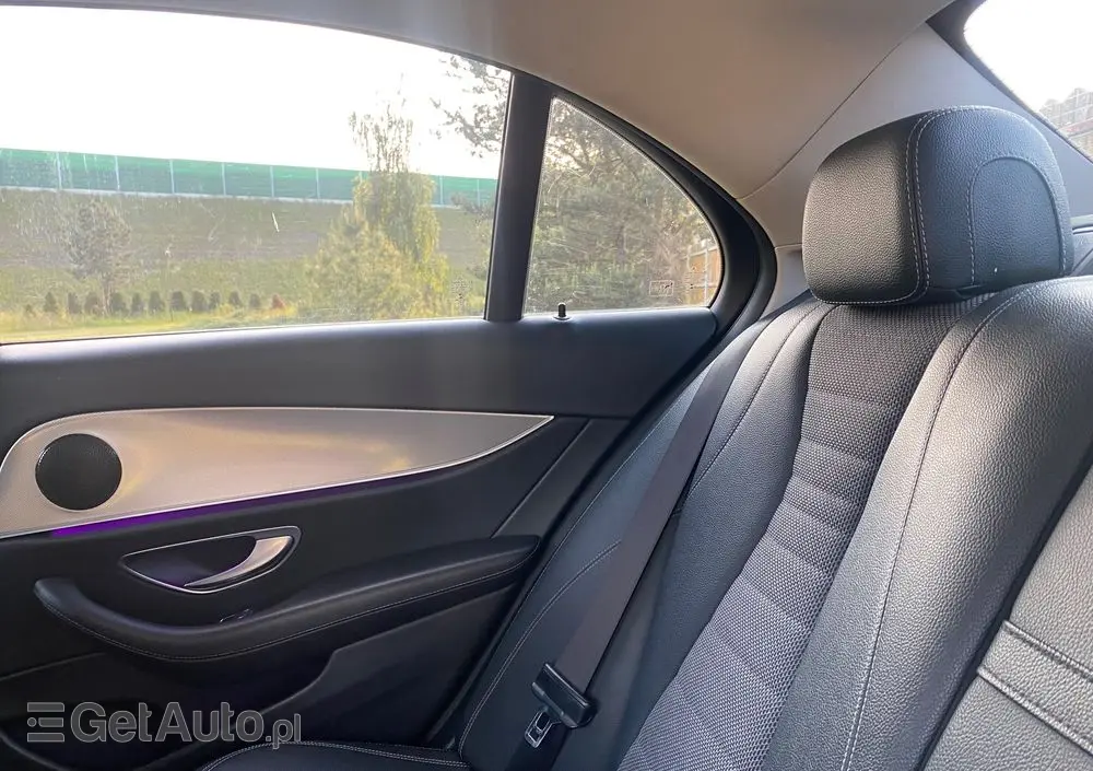 MERCEDES-BENZ Klasa E 350e 9G-TRONIC Avantgarde