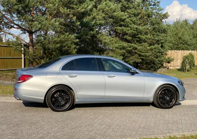 MERCEDES-BENZ Klasa E 350e 9G-TRONIC Avantgarde