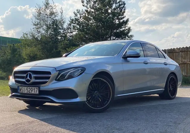 MERCEDES-BENZ Klasa E 350e 9G-TRONIC Avantgarde