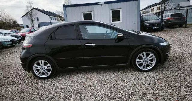 HONDA Civic 1.8 Sport