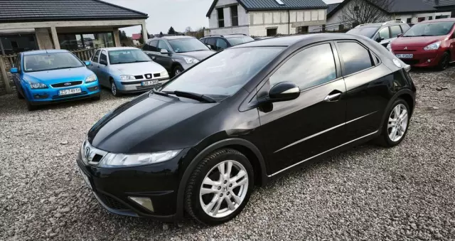 HONDA Civic 1.8 Sport