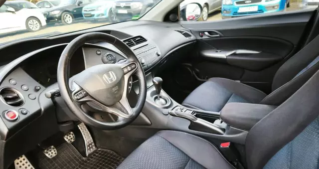 HONDA Civic 1.8 Sport