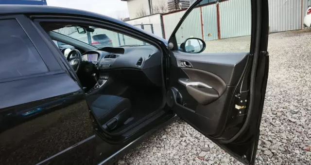 HONDA Civic 1.8 Sport