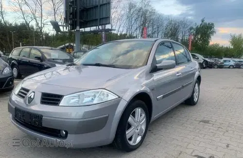 RENAULT Megane 