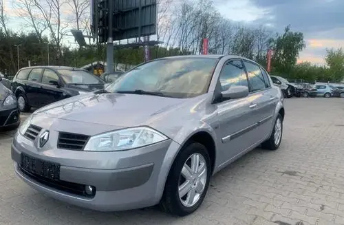 RENAULT Megane 