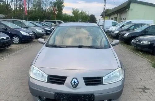 RENAULT Megane 