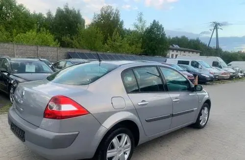 RENAULT Megane 