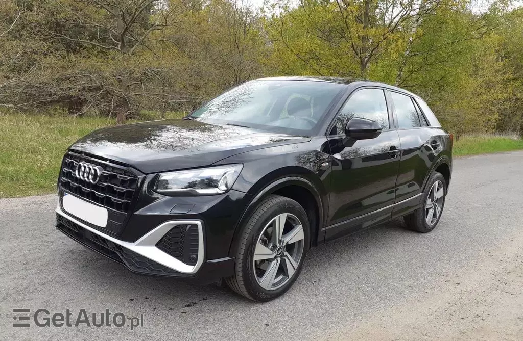 AUDI Q2 