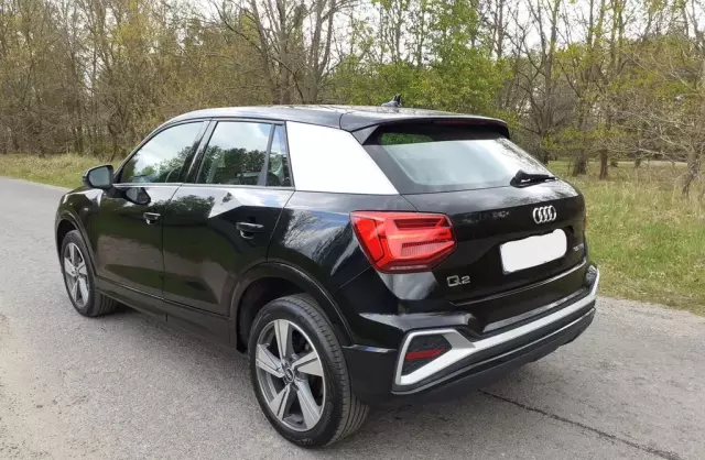 AUDI Q2 