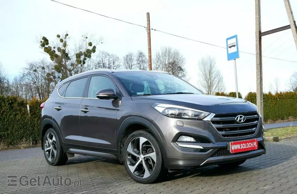 HYUNDAI Tucson 