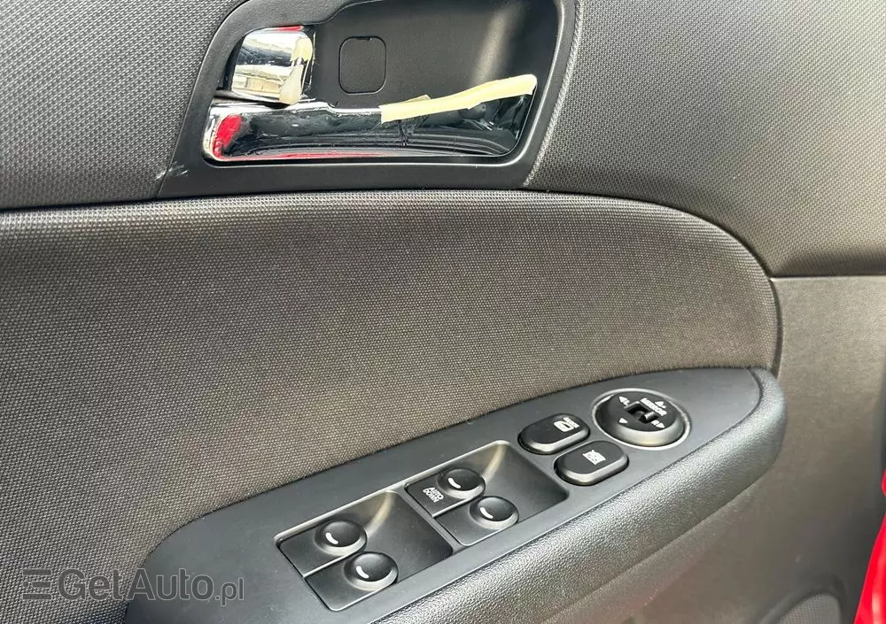 HYUNDAI I30 1.6 CRDi Base +