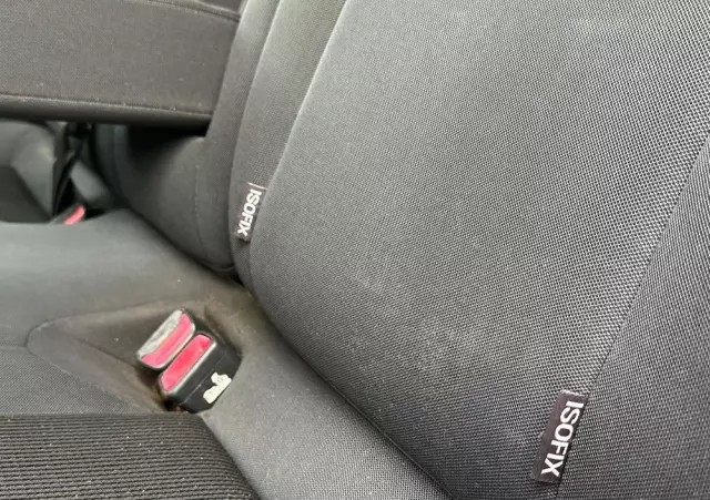 HYUNDAI I30 1.6 CRDi Base +