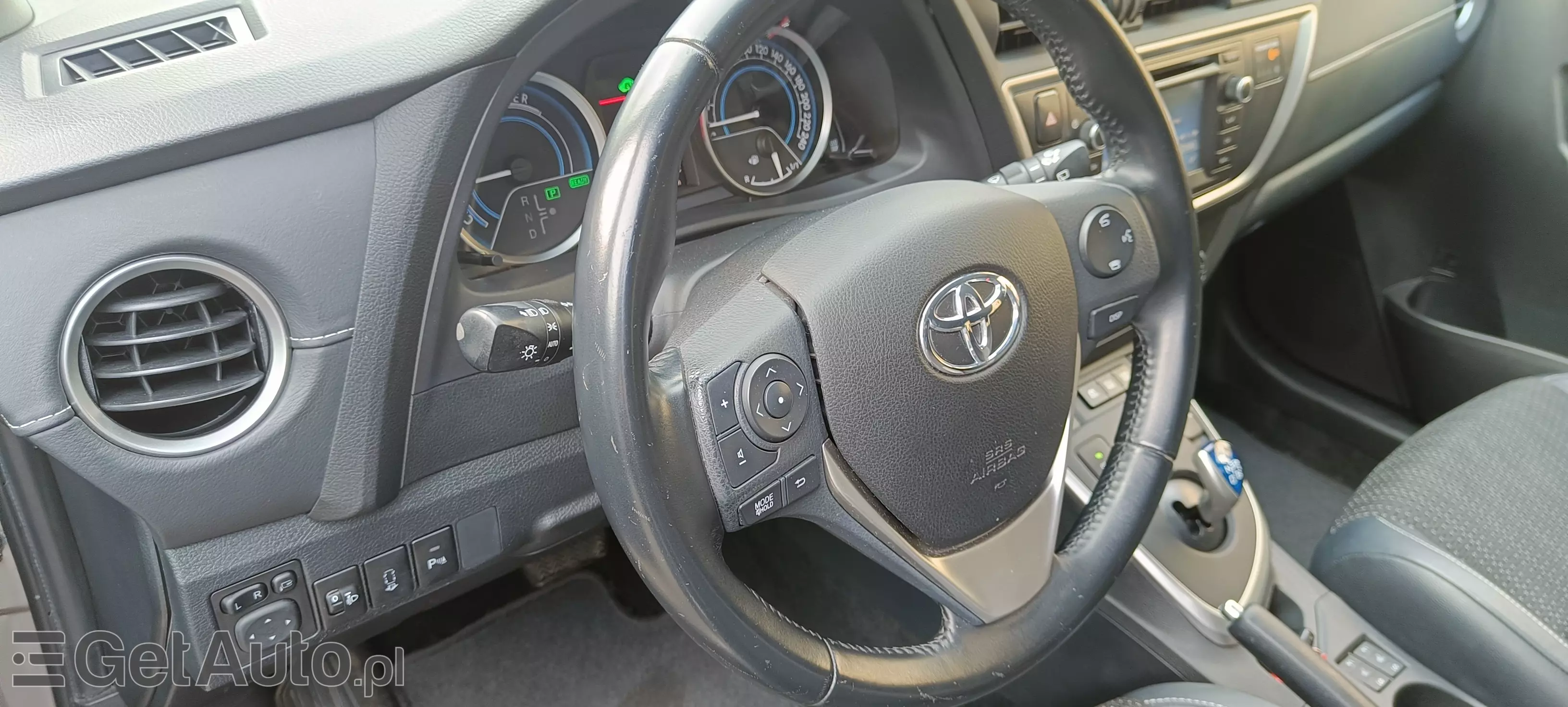 TOYOTA Auris Premium Comfort CVT