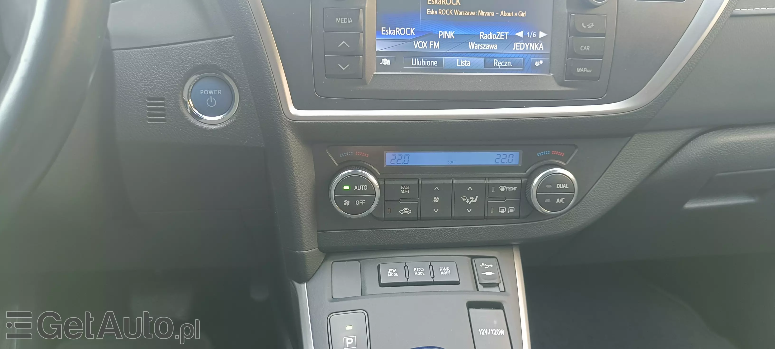 TOYOTA Auris Premium Comfort CVT