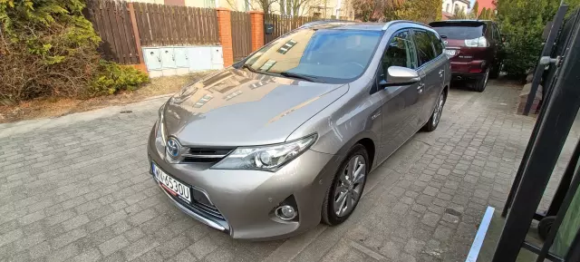 TOYOTA Auris Premium Comfort CVT