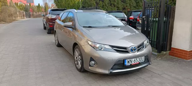 TOYOTA Auris Premium Comfort CVT