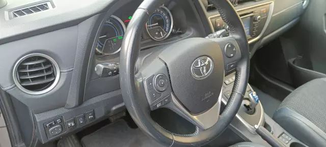 TOYOTA Auris Premium Comfort CVT