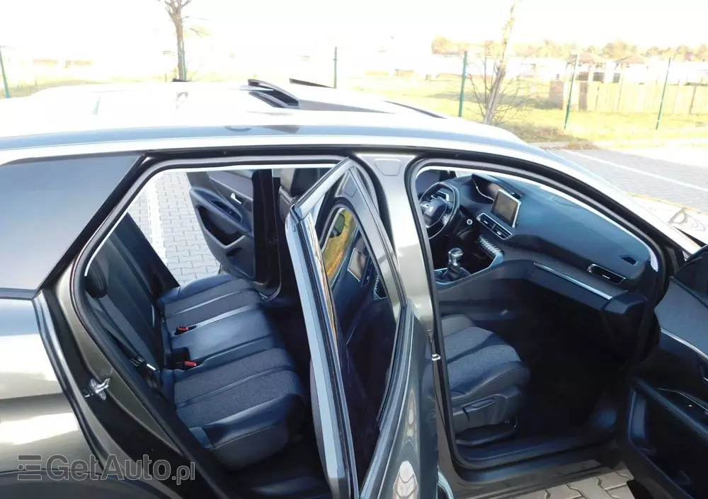 PEUGEOT 3008 1.5 BlueHDi Allure S&S