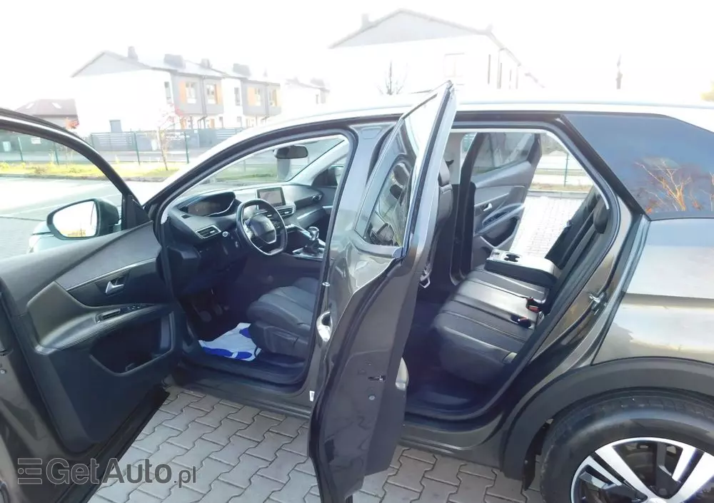 PEUGEOT 3008 1.5 BlueHDi Allure S&S