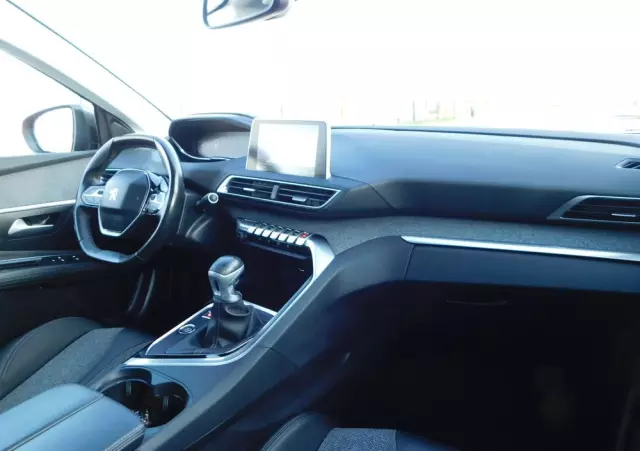 PEUGEOT 3008 1.5 BlueHDi Allure S&S