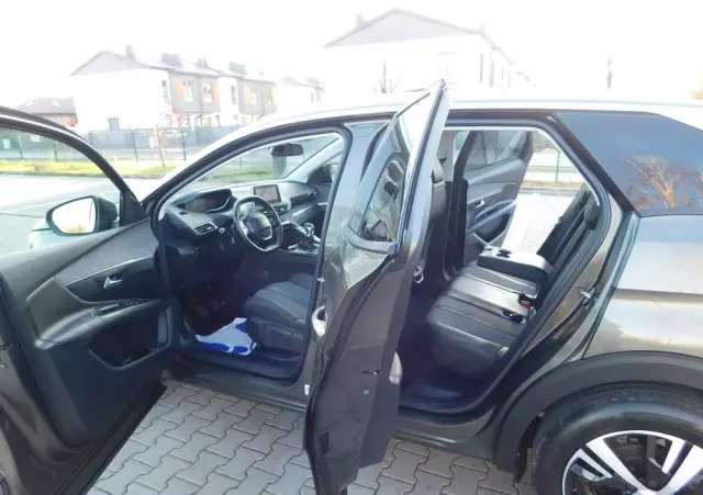 PEUGEOT 3008 1.5 BlueHDi Allure S&S