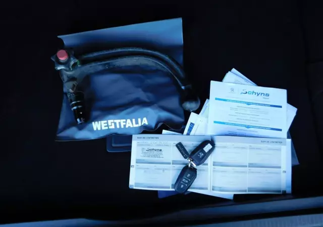 PEUGEOT 3008 1.5 BlueHDi Allure S&S