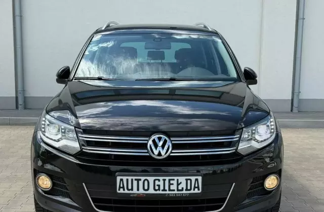 VOLKSWAGEN Tiguan 
