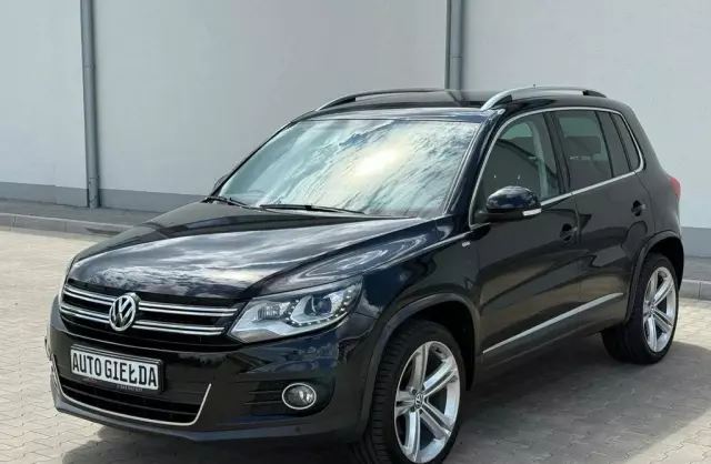 VOLKSWAGEN Tiguan 