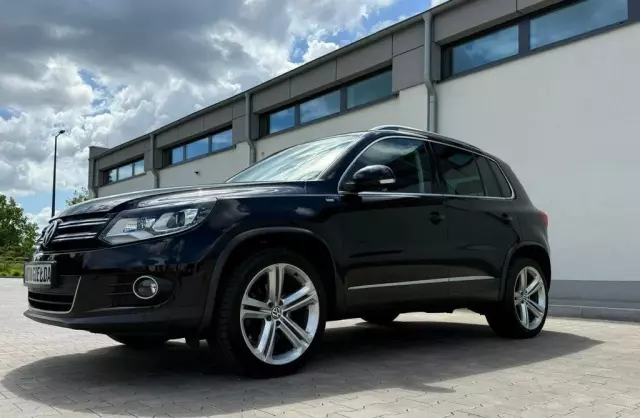 VOLKSWAGEN Tiguan 