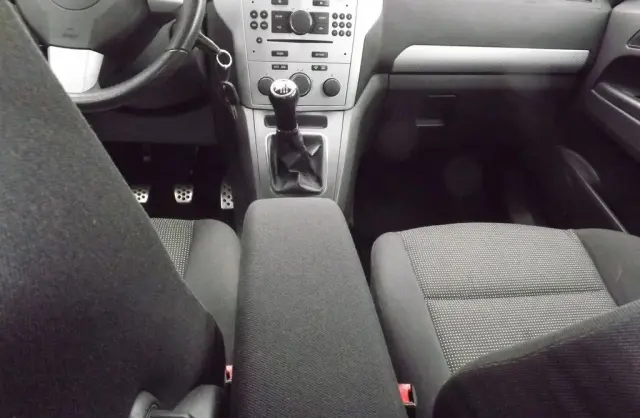 OPEL Zafira 