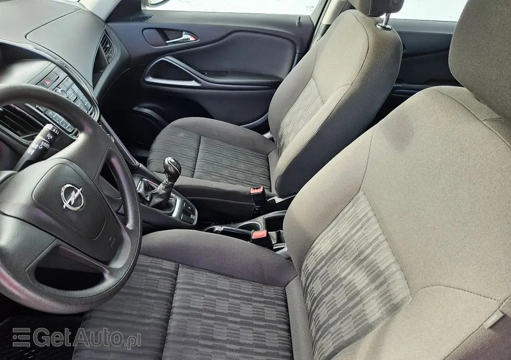 OPEL Zafira Tourer 1.8 Edition