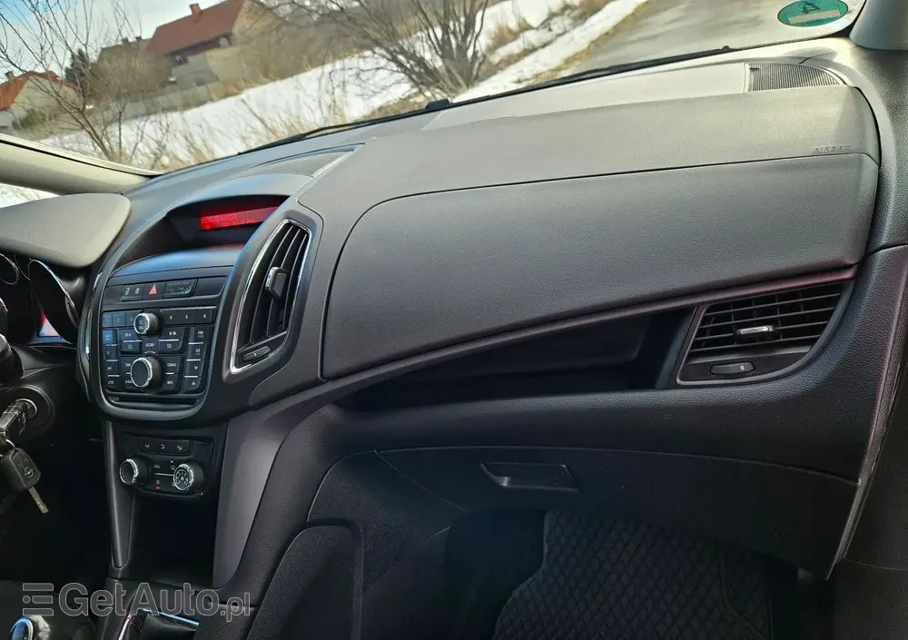 OPEL Zafira Tourer 1.8 Edition