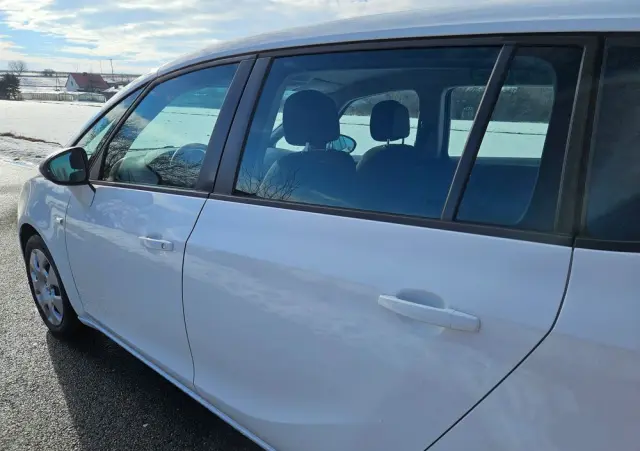 OPEL Zafira Tourer 1.8 Edition