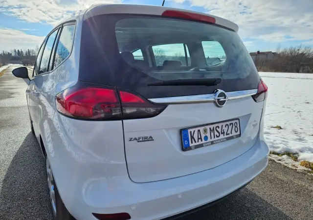 OPEL Zafira Tourer 1.8 Edition