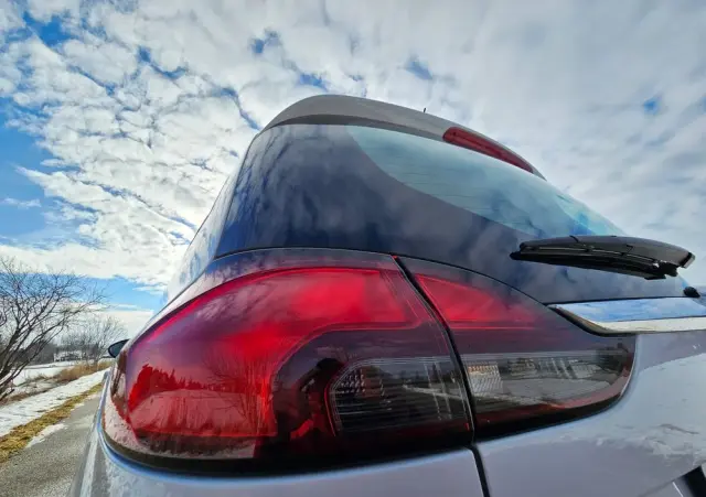 OPEL Zafira Tourer 1.8 Edition