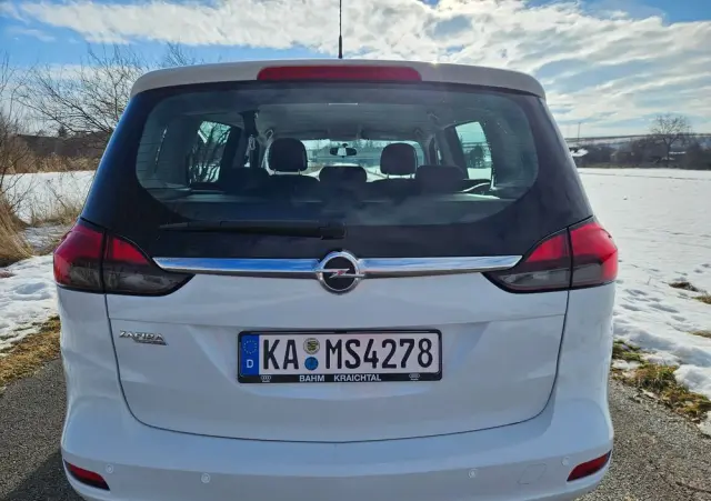 OPEL Zafira Tourer 1.8 Edition