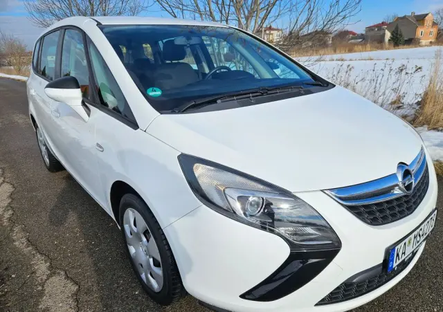 OPEL Zafira Tourer 1.8 Edition