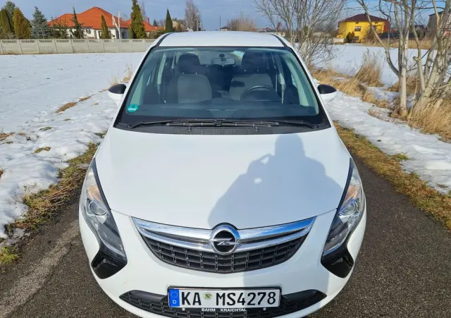 OPEL Zafira Tourer 1.8 Edition