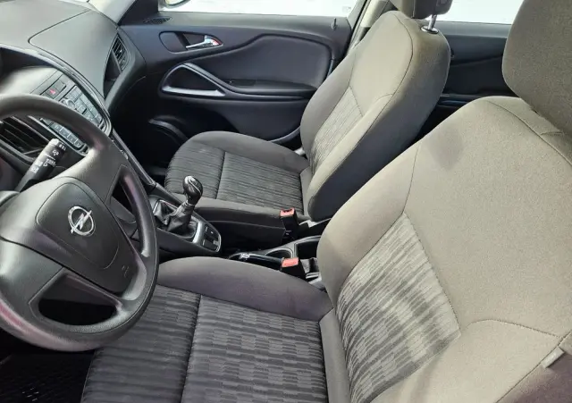 OPEL Zafira Tourer 1.8 Edition