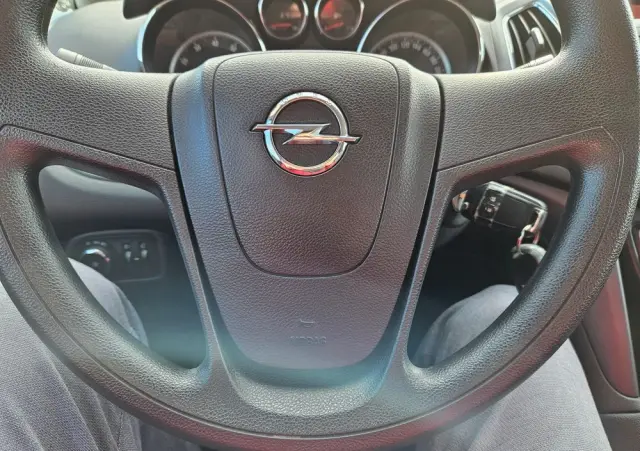 OPEL Zafira Tourer 1.8 Edition