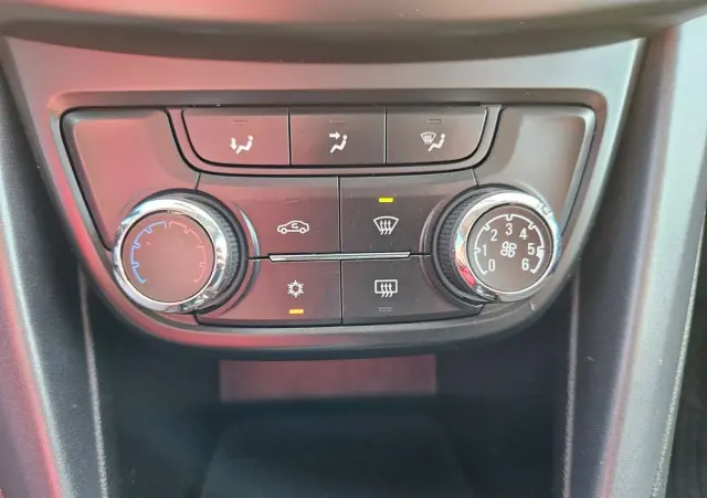 OPEL Zafira Tourer 1.8 Edition