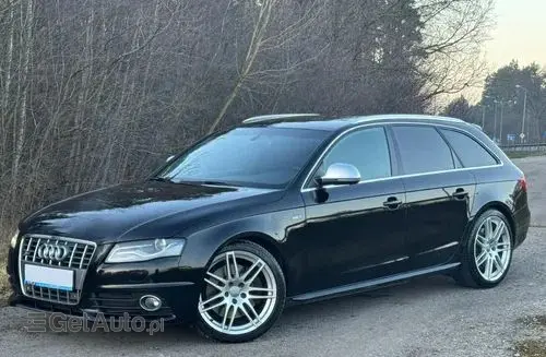 AUDI S4 