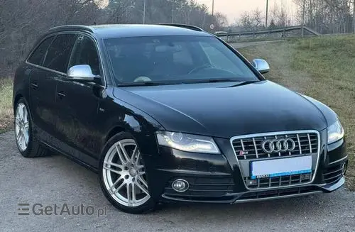 AUDI S4 