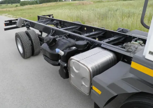 MERCEDES-BENZ ATEGO 1018 RAMA LAWETA NAJAZD POD ZABUDOWĘ STAN IDEALNY SALON POLSKA I-WŁAŚCICIEL 2012R MAŁY PRZEBIEG 