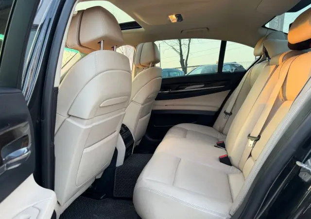 BMW Seria 7 730d