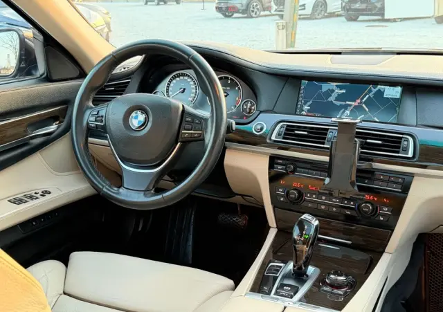 BMW Seria 7 730d