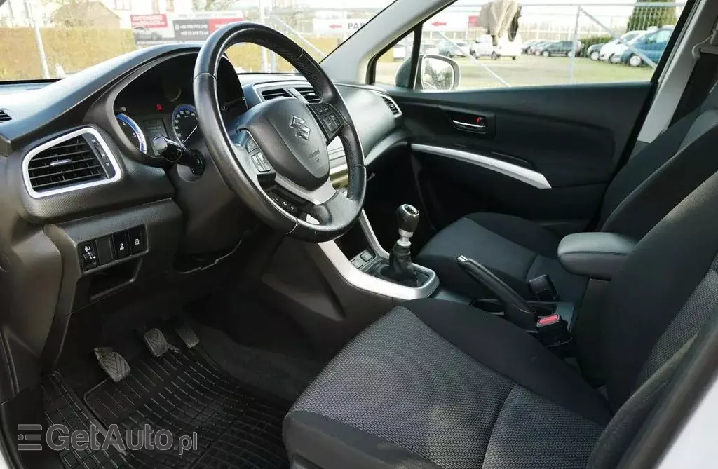 SUZUKI SX4 