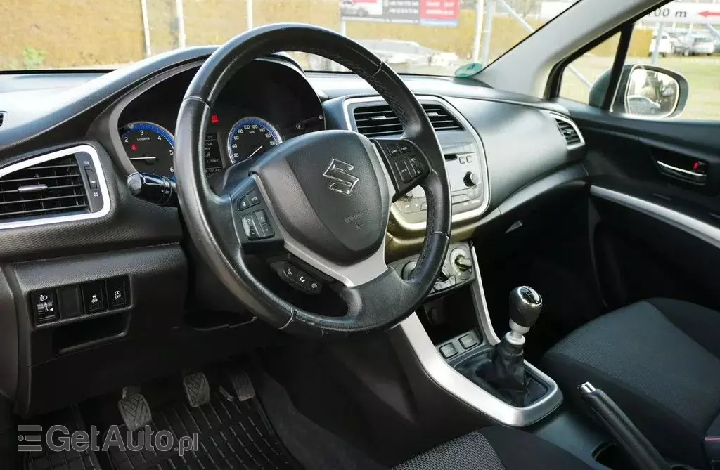 SUZUKI SX4 