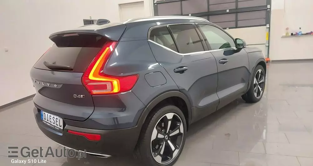 VOLVO XC 40 D4 AWD Geartronic Inscription